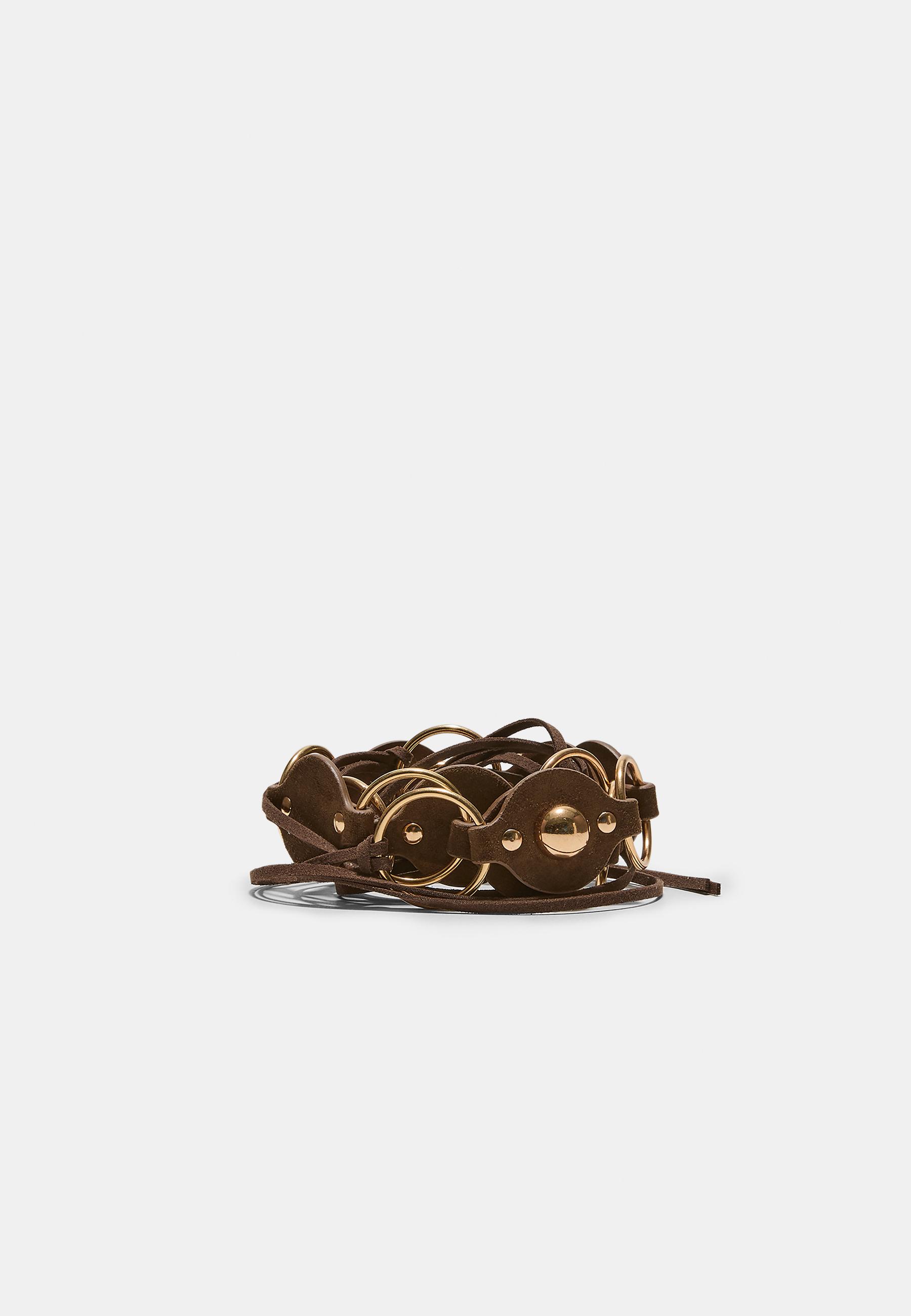 Geniş kuşgözü detaylı kemer