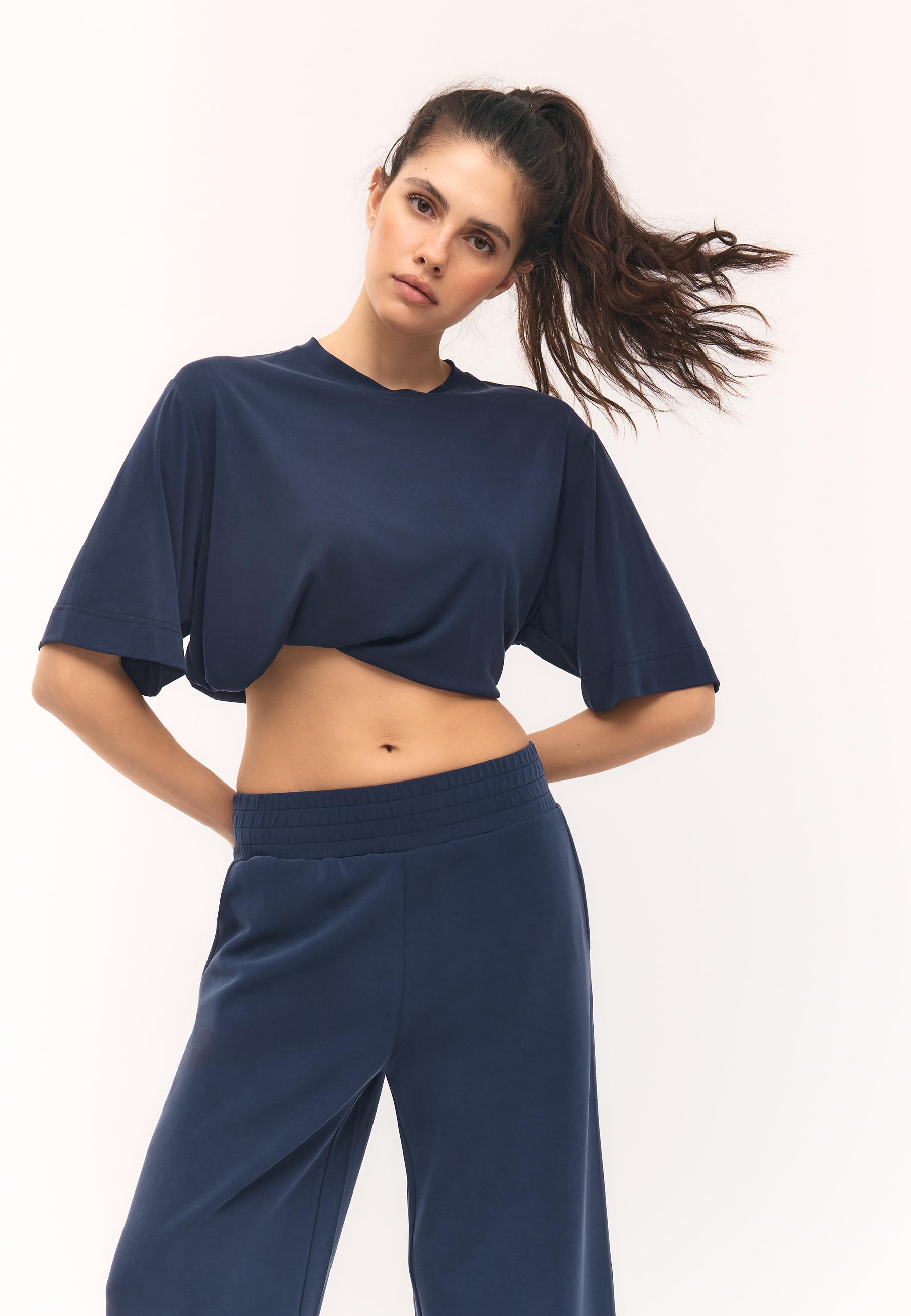 Soft-touch oversize turtleneck — Dark blue