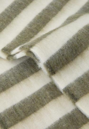 Striped scarf — Khaki 3