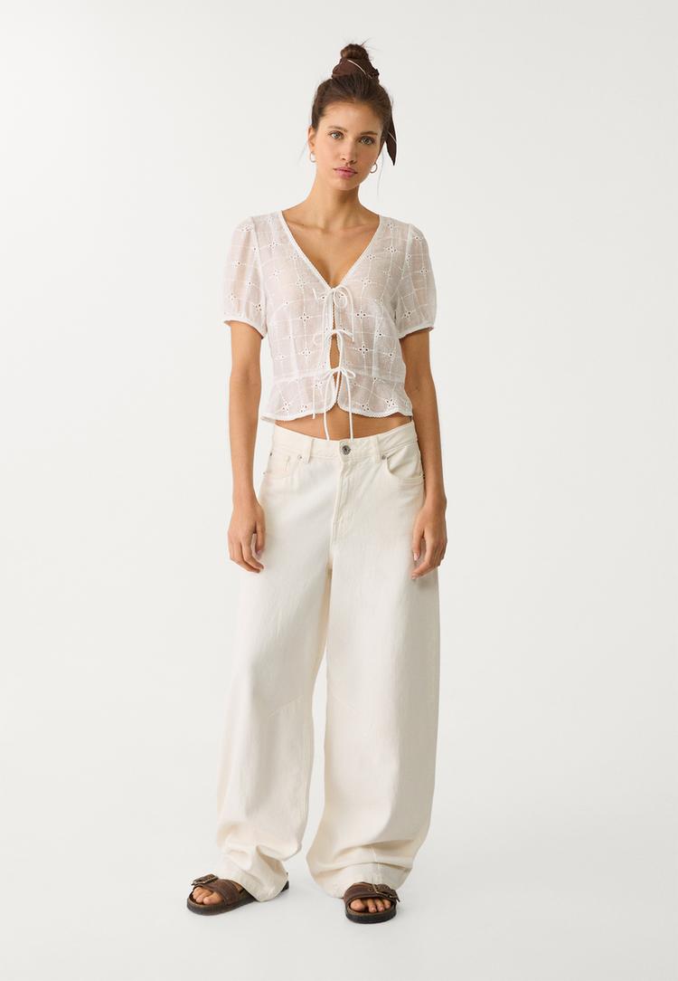 blusa fluida nudos bordada