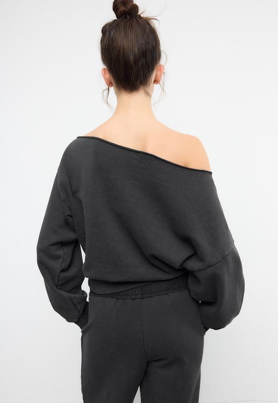 sudadera corta efecto lavado