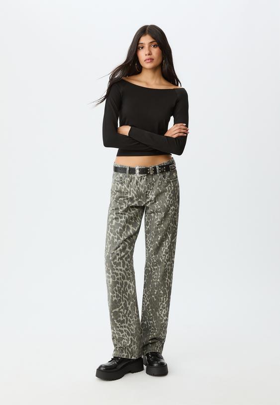 camiseta hombros descubiertos