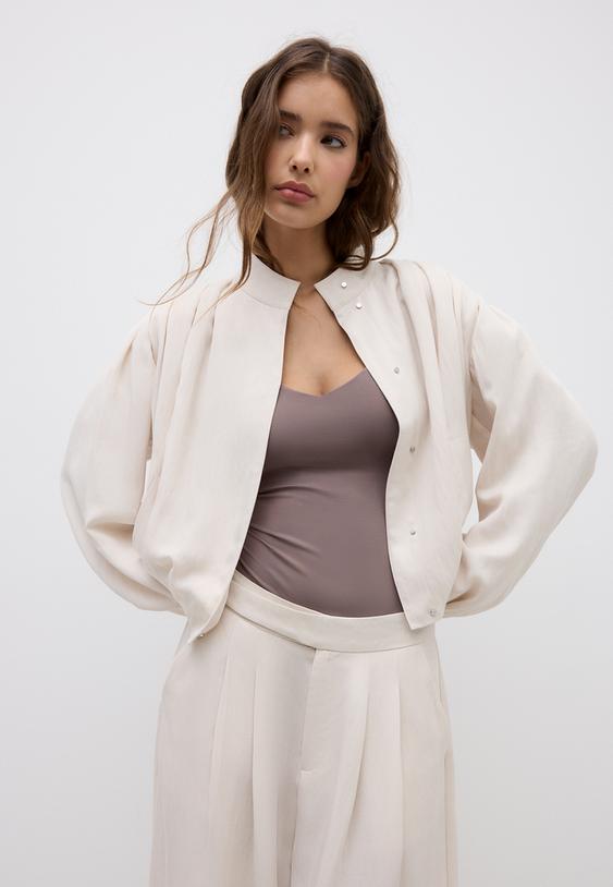 Stradivarius Blouson Fluide À Plis Écru Xl