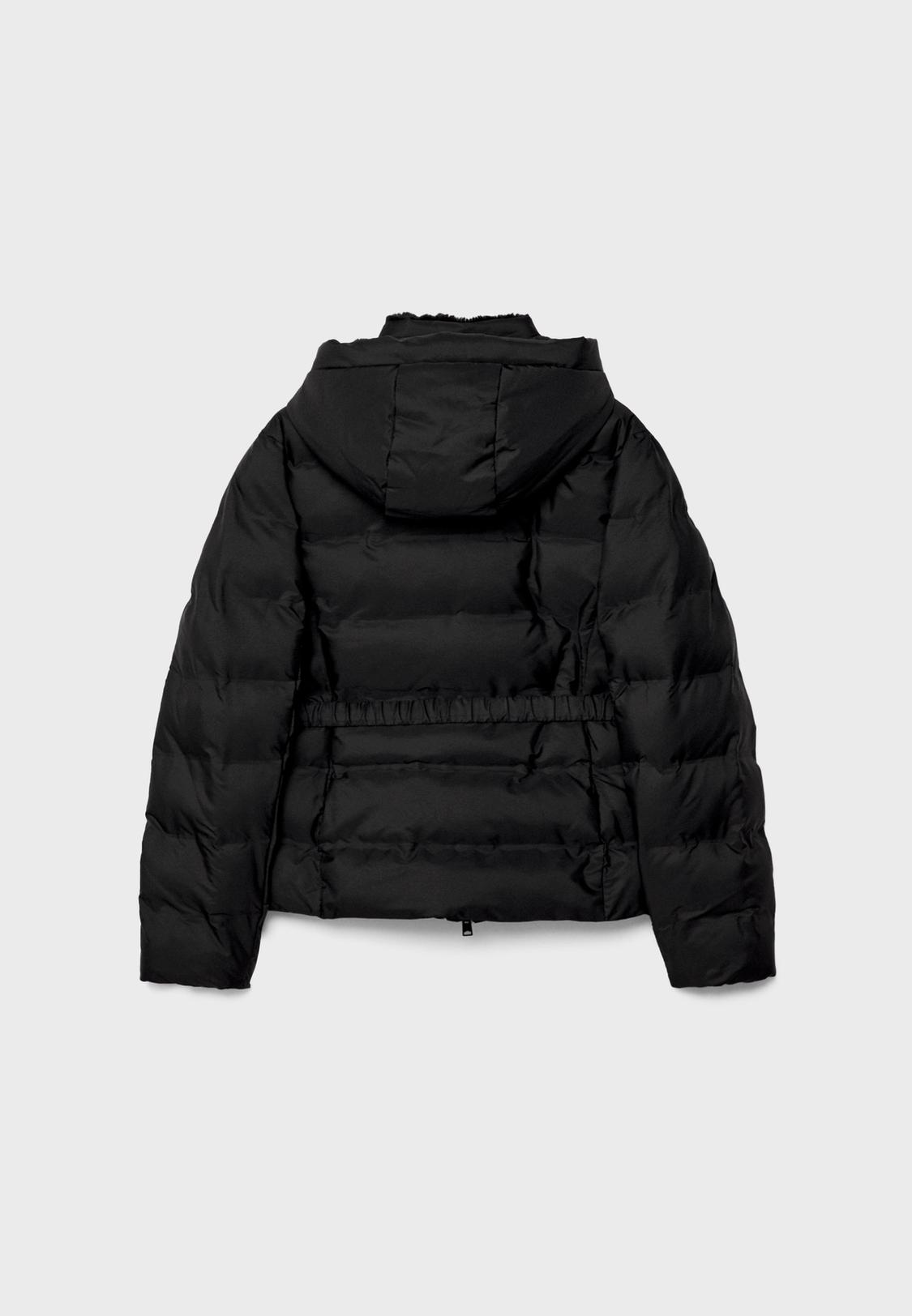 Cazadora acolchada capucha con cinturón Stradivarius España