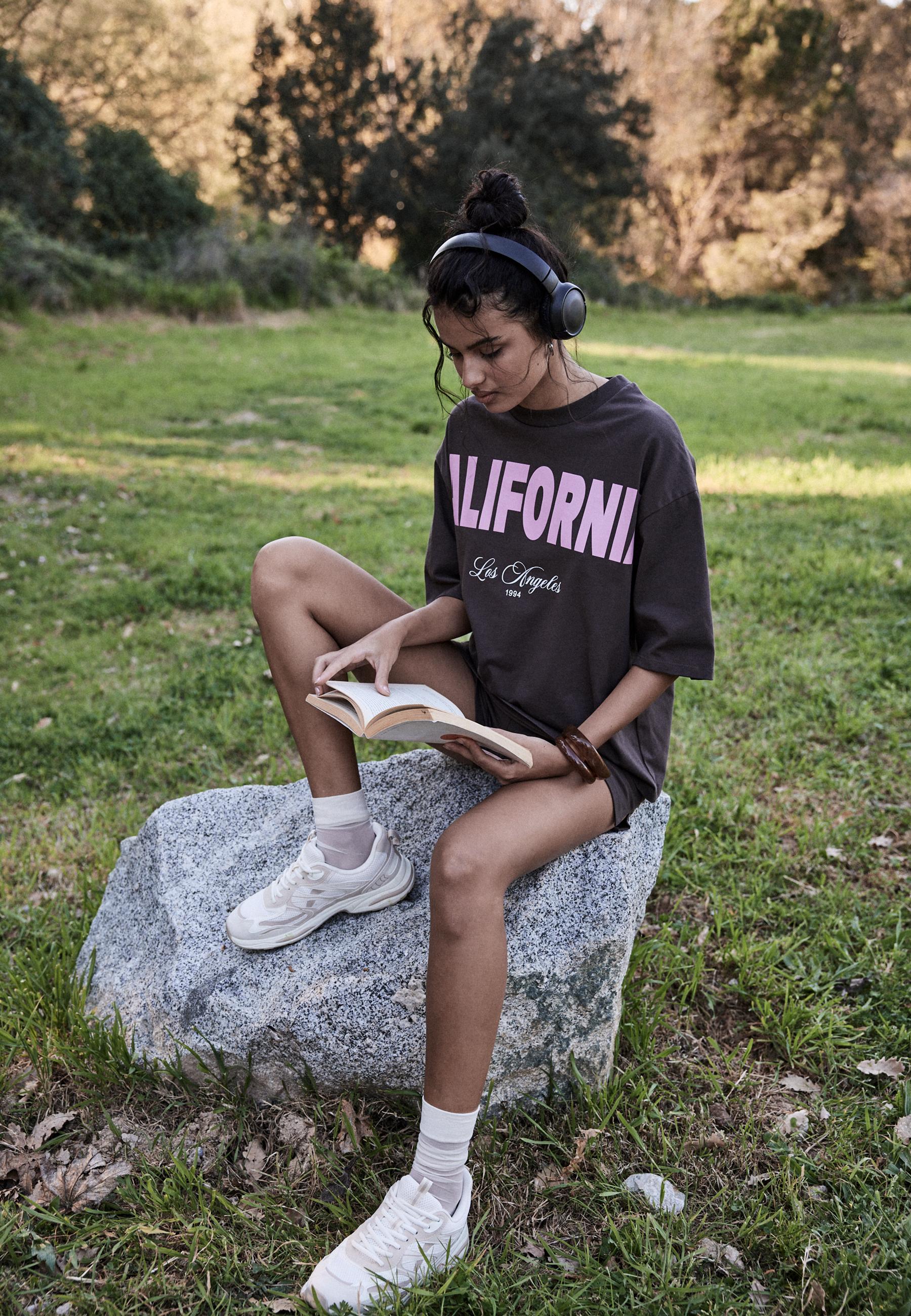 Short sleeve positional T-shirt — Brown