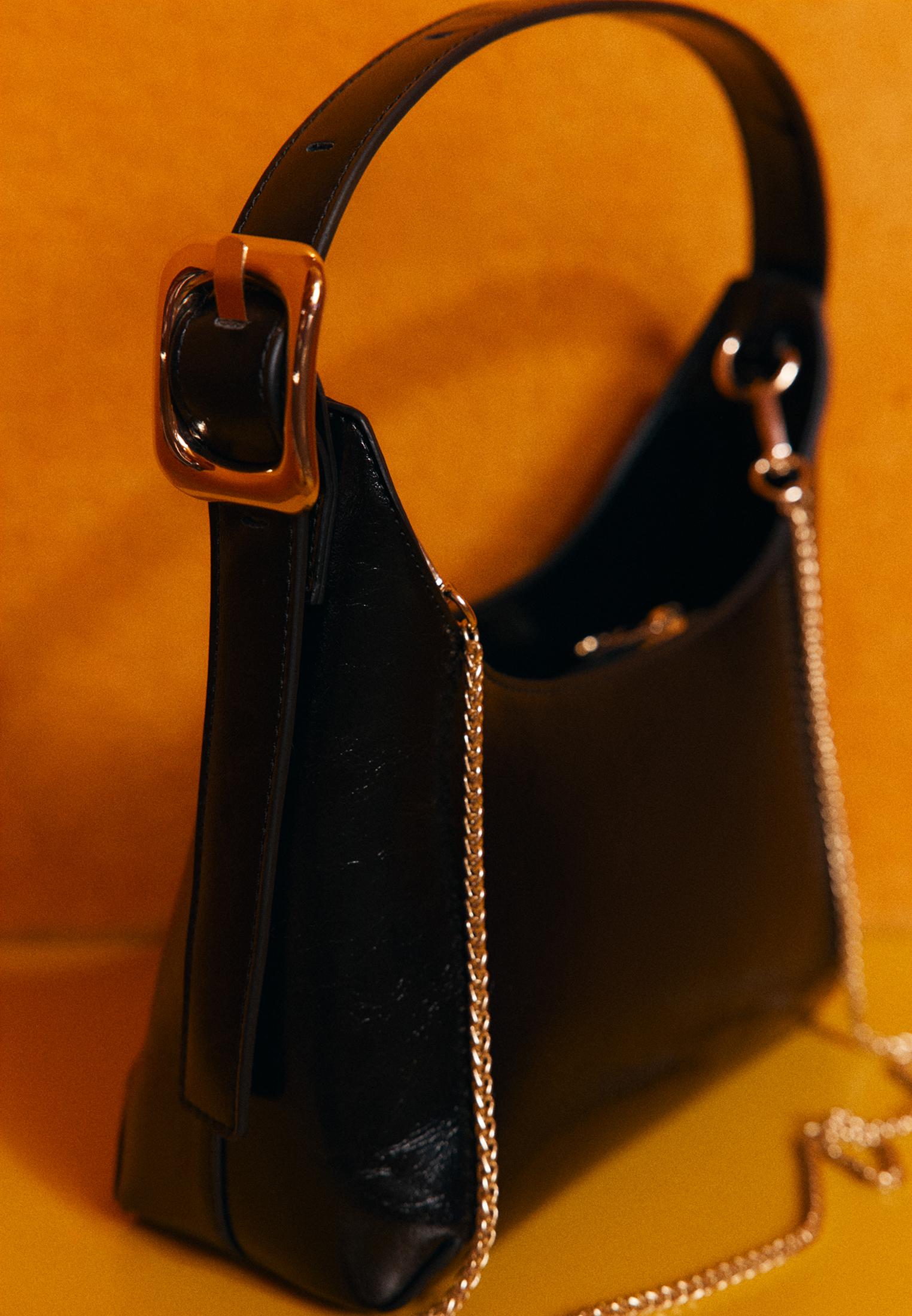 Shoulder bag with buckle detail — Black