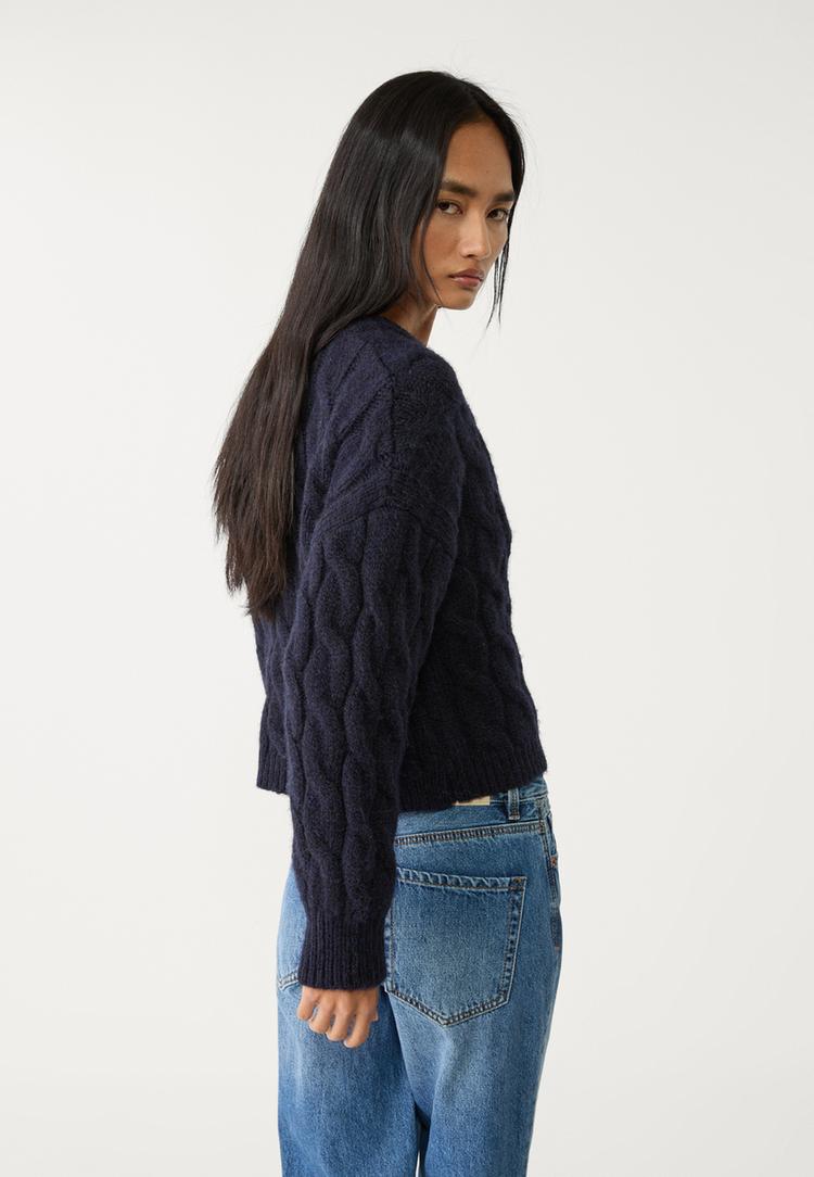 pull cropped en maille tressee