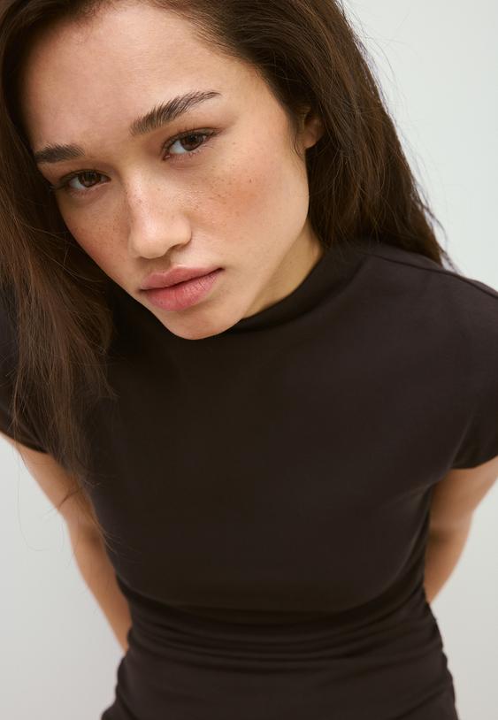 robe courte cintree froncee