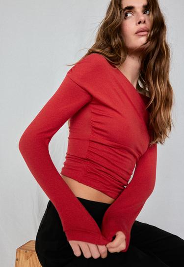 Crossover boat neck T-shirt — Red 1