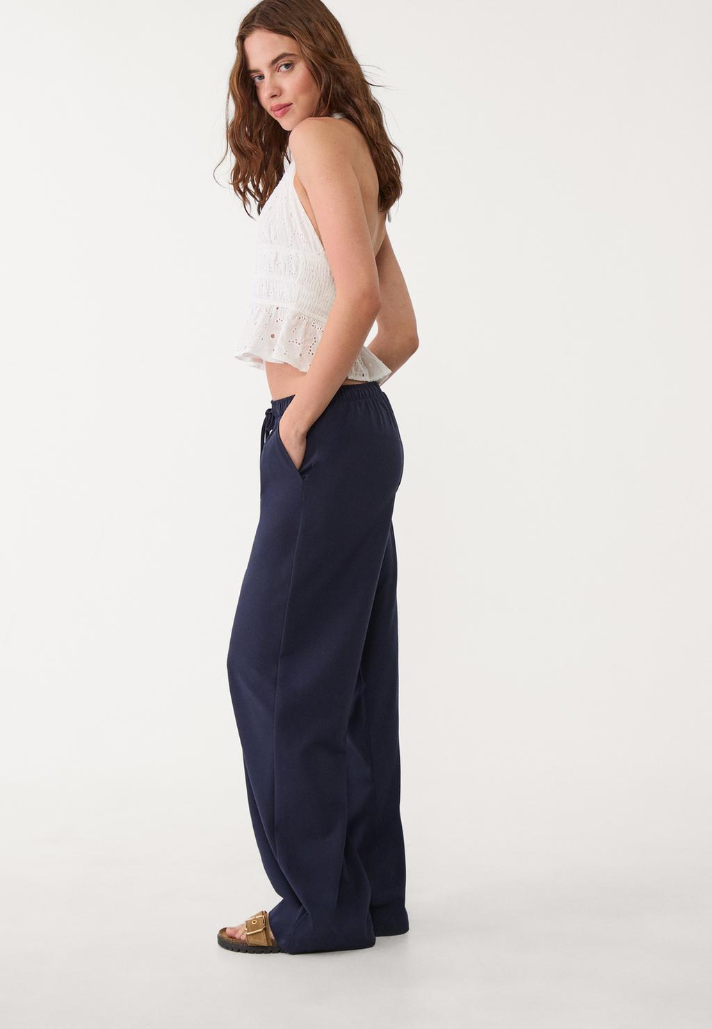 Pantaloni lungi eleganți fluizi