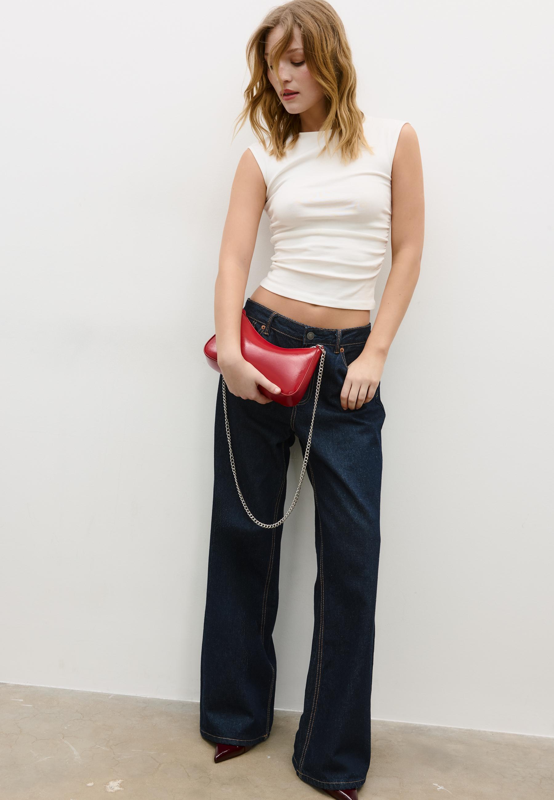 Long chain shoulder bag — Red