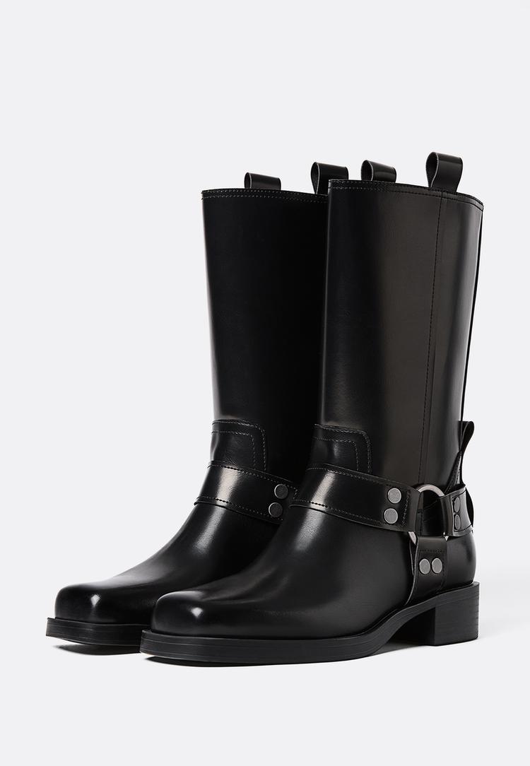 botins rasos biker com fivelas
