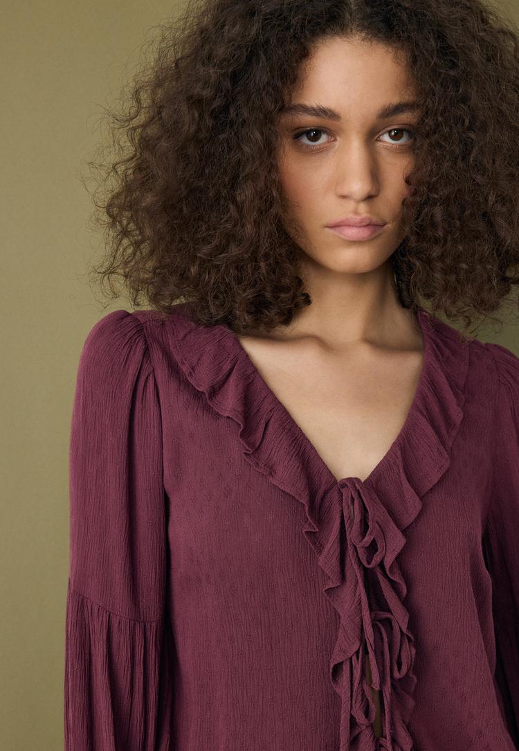 flieende-bluse-mit-volants