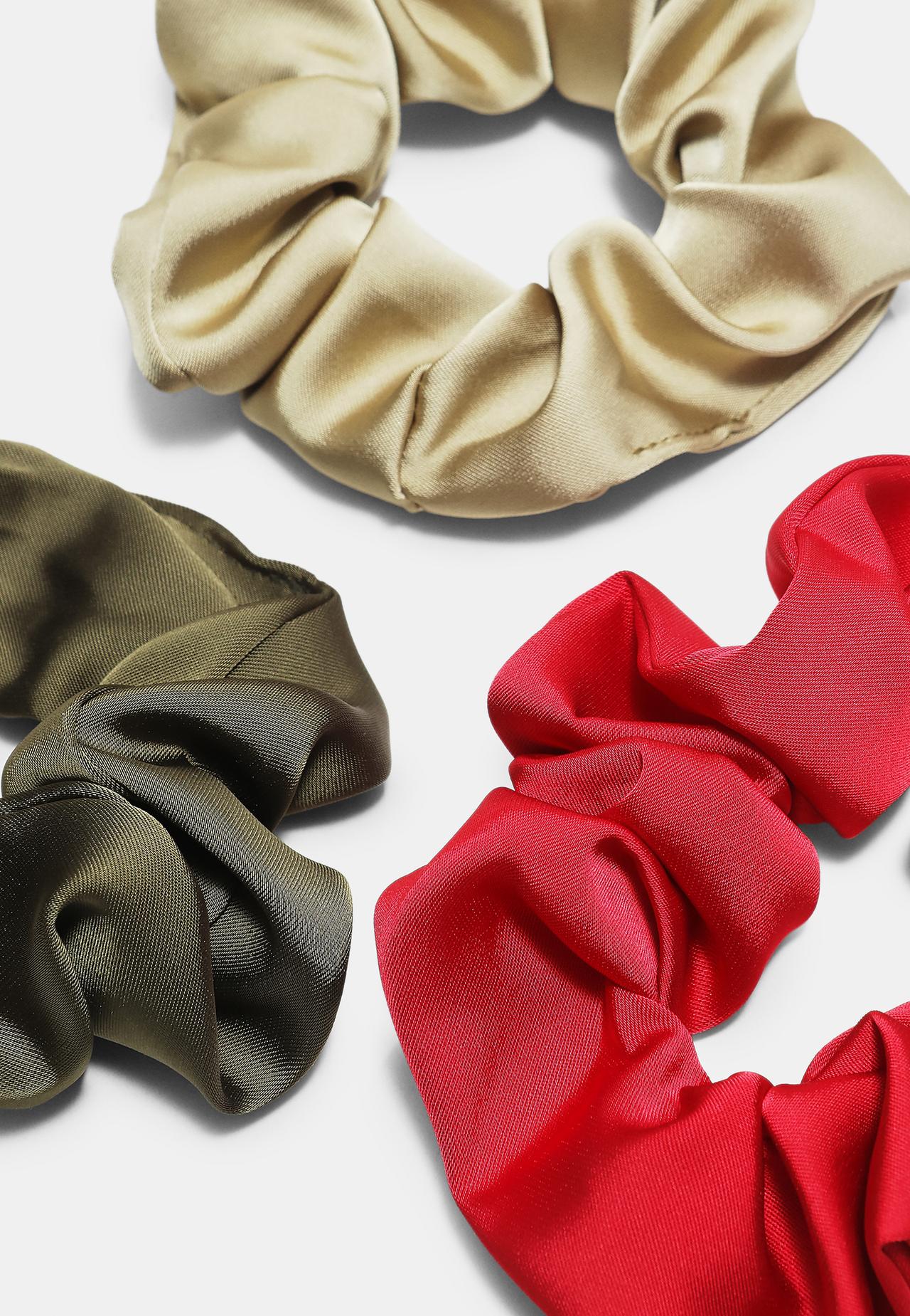 Set of 3 satin scrunchies — Olive green