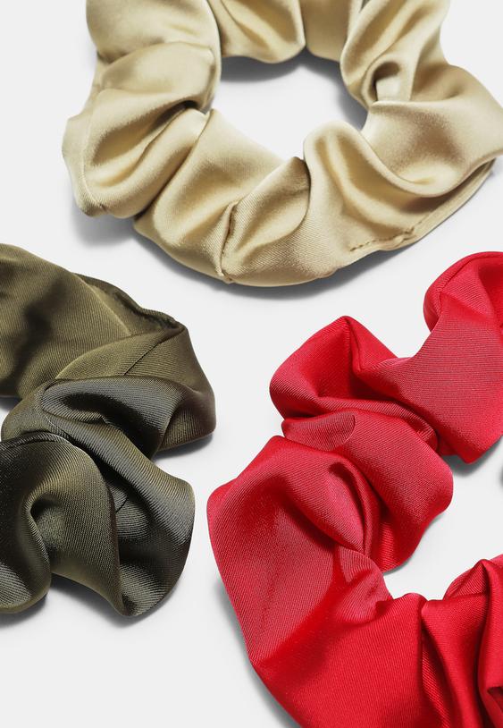 Stradivarius Set Of 3 Satin Scrunchies Olive Green Os