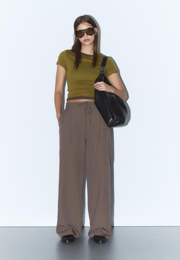 Stradivarius Pantaloni Eleganți Cu Pliuri Și Șnururi Maro 38