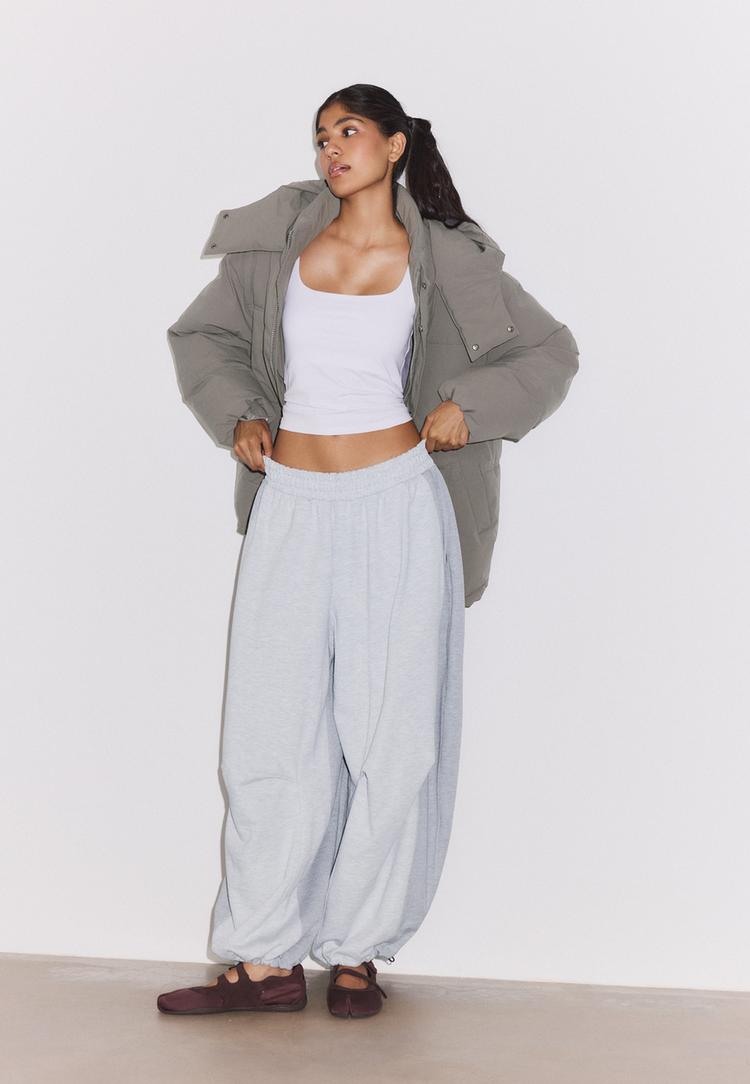 Stradivarius Predimenzionirana Podstavljena Jakna S Kapuljačom Grey Xs
