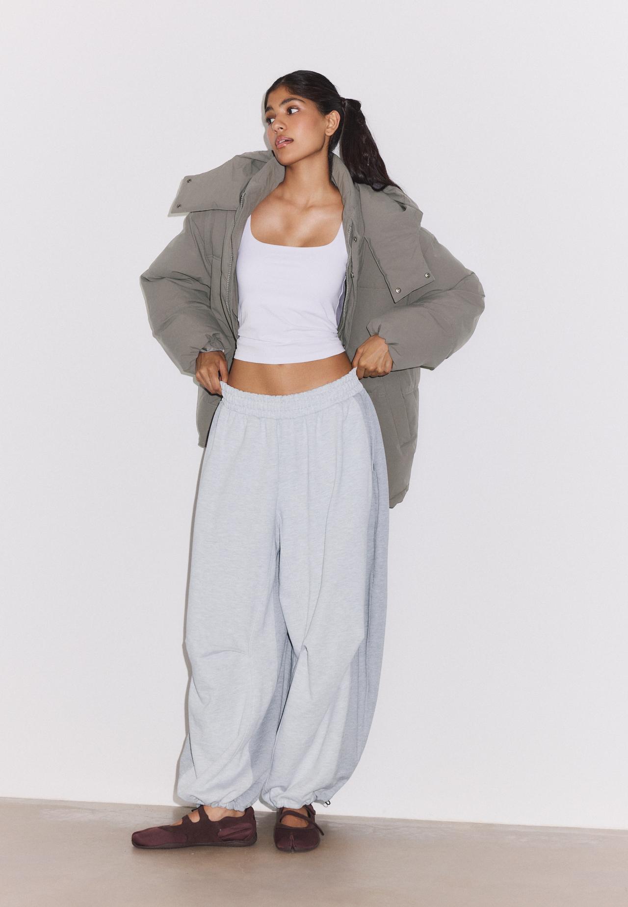 Oversize hooded puffer jacket — Grey