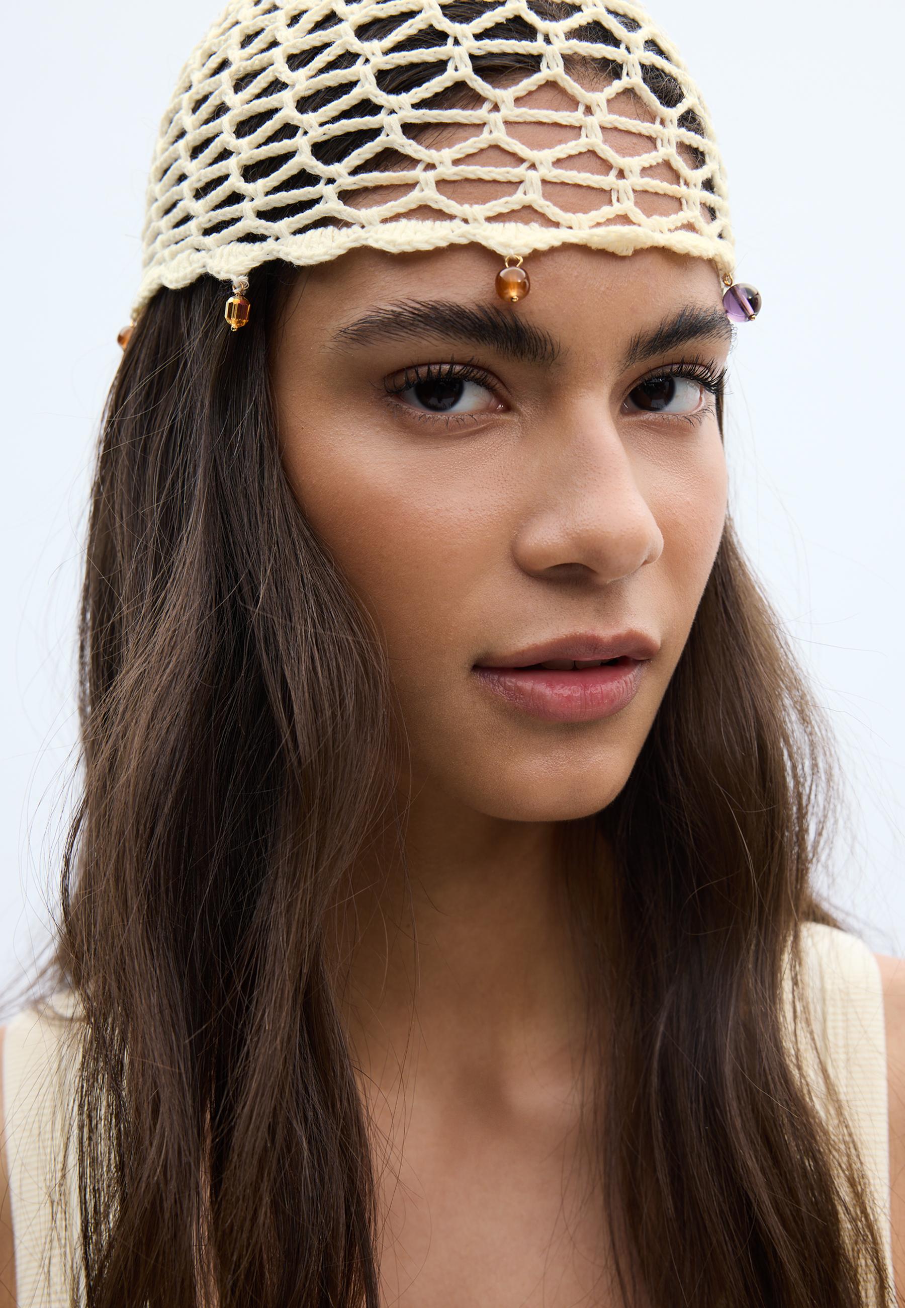 Beaded crochet cap — Ecru