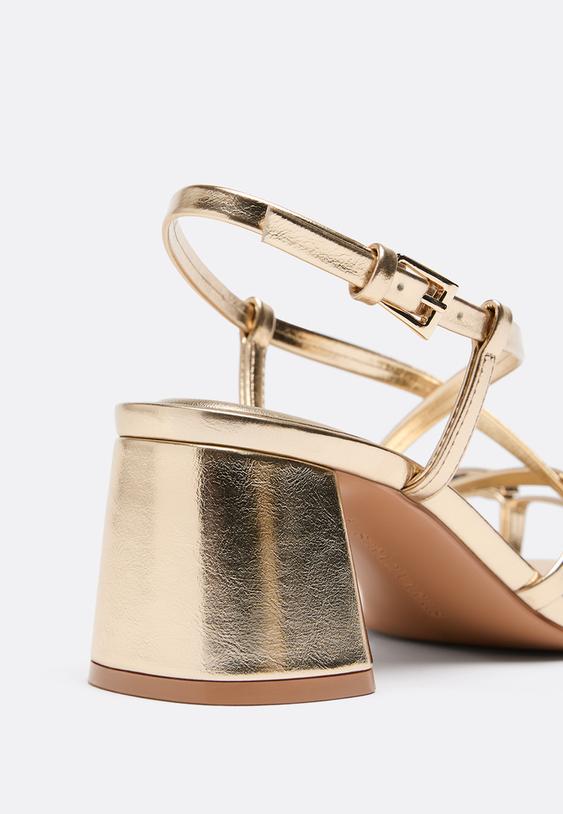 Stradivarius Sandales À Talon Avec Brides Et Détail Or 38