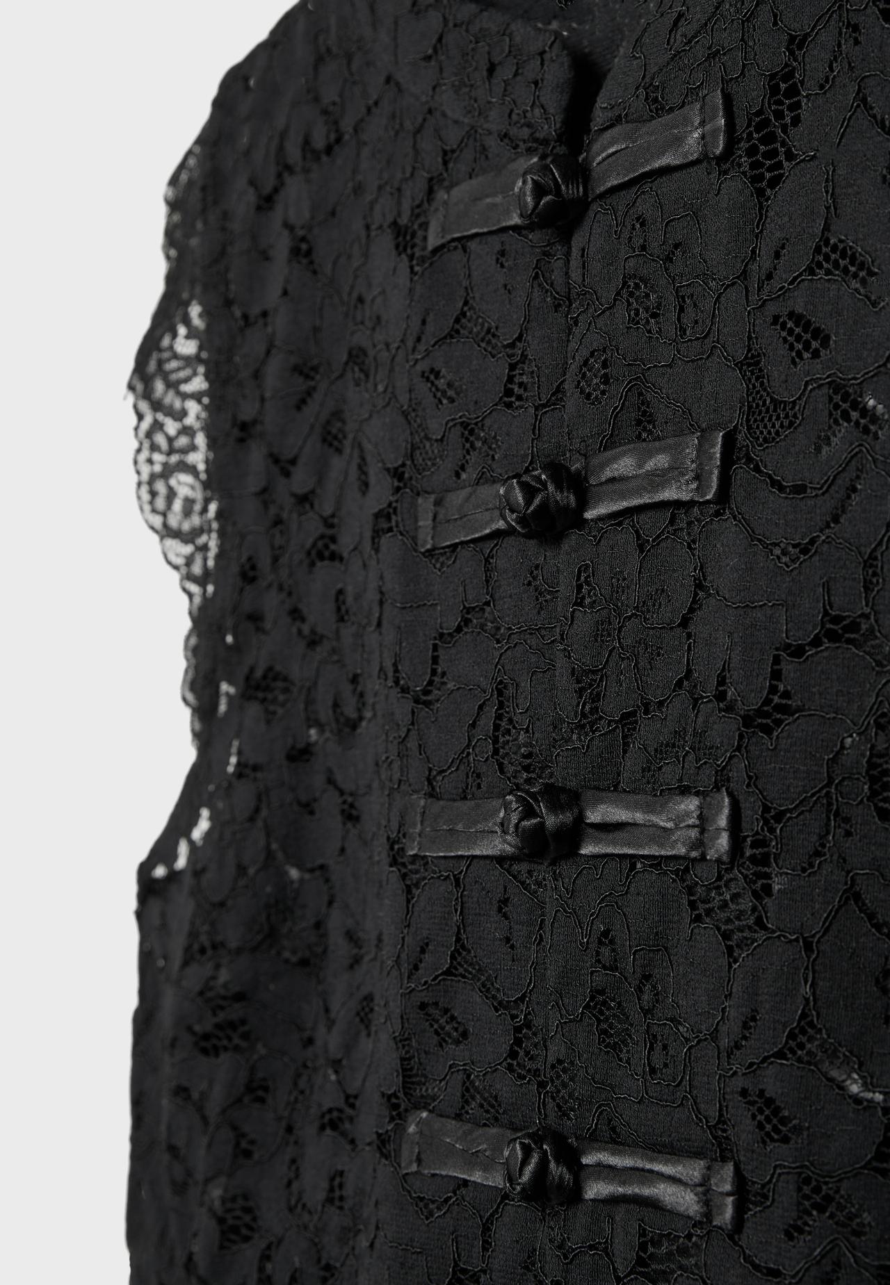 Lace top with toggle — Black