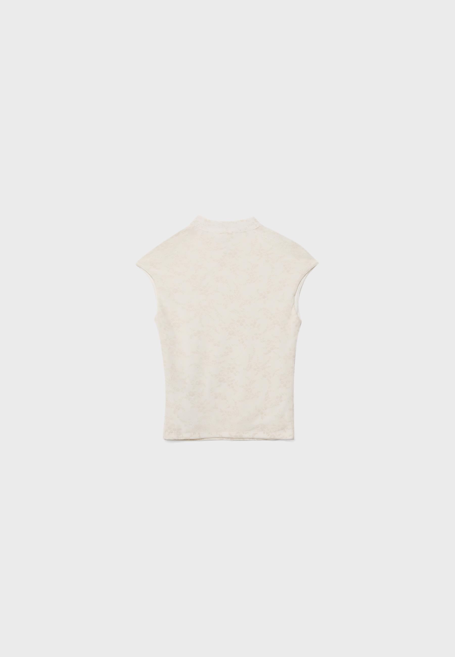Flocked stand collar T-shirt — Ecru