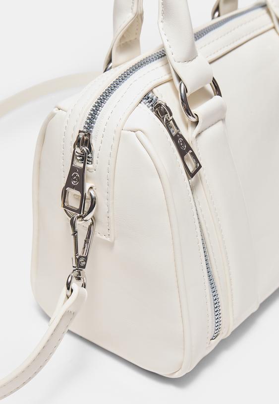 fermuar detayl capraz askl canta