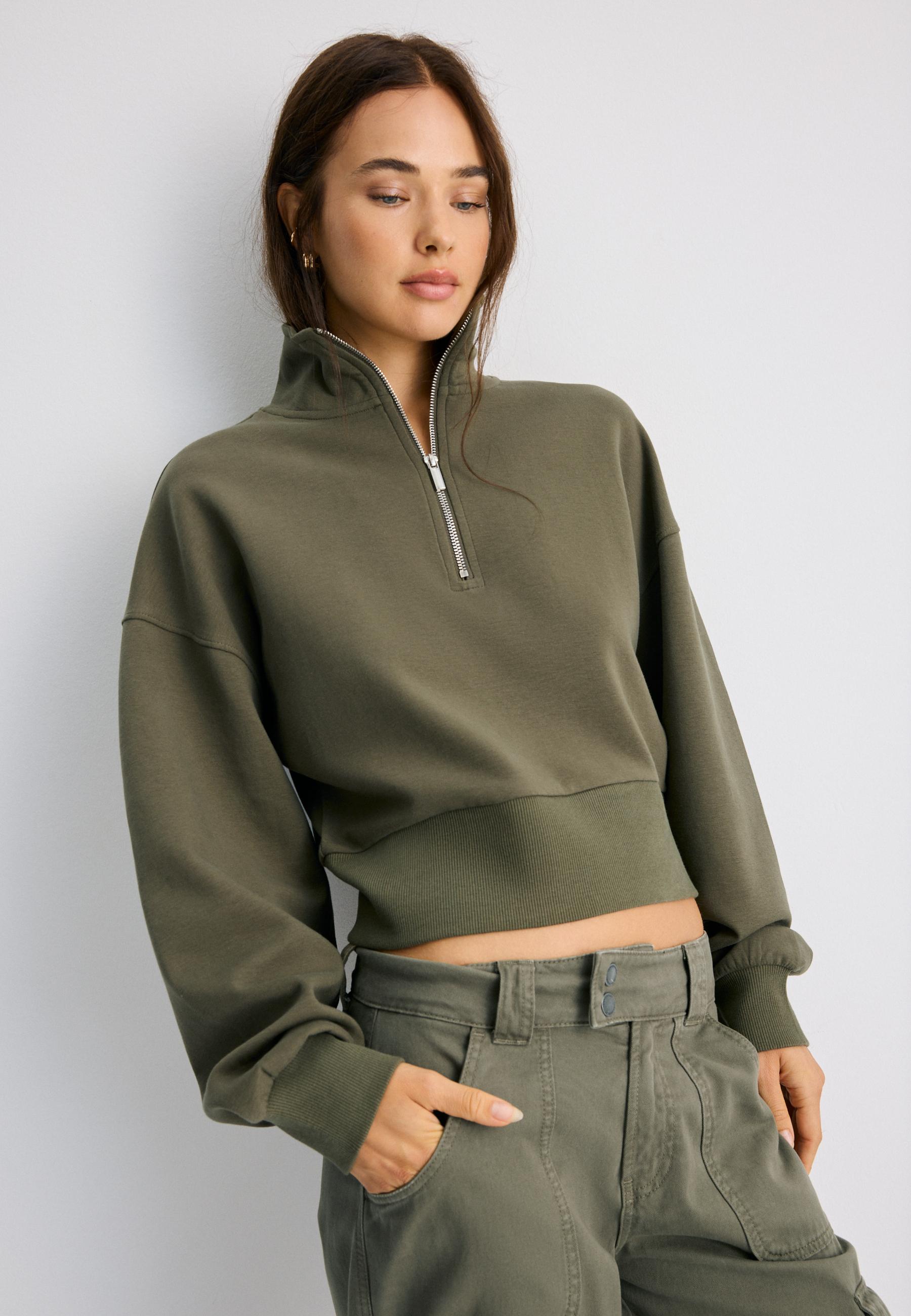 Stradivarius B10 Fermuarlı yaka sweatshirt görsel 7