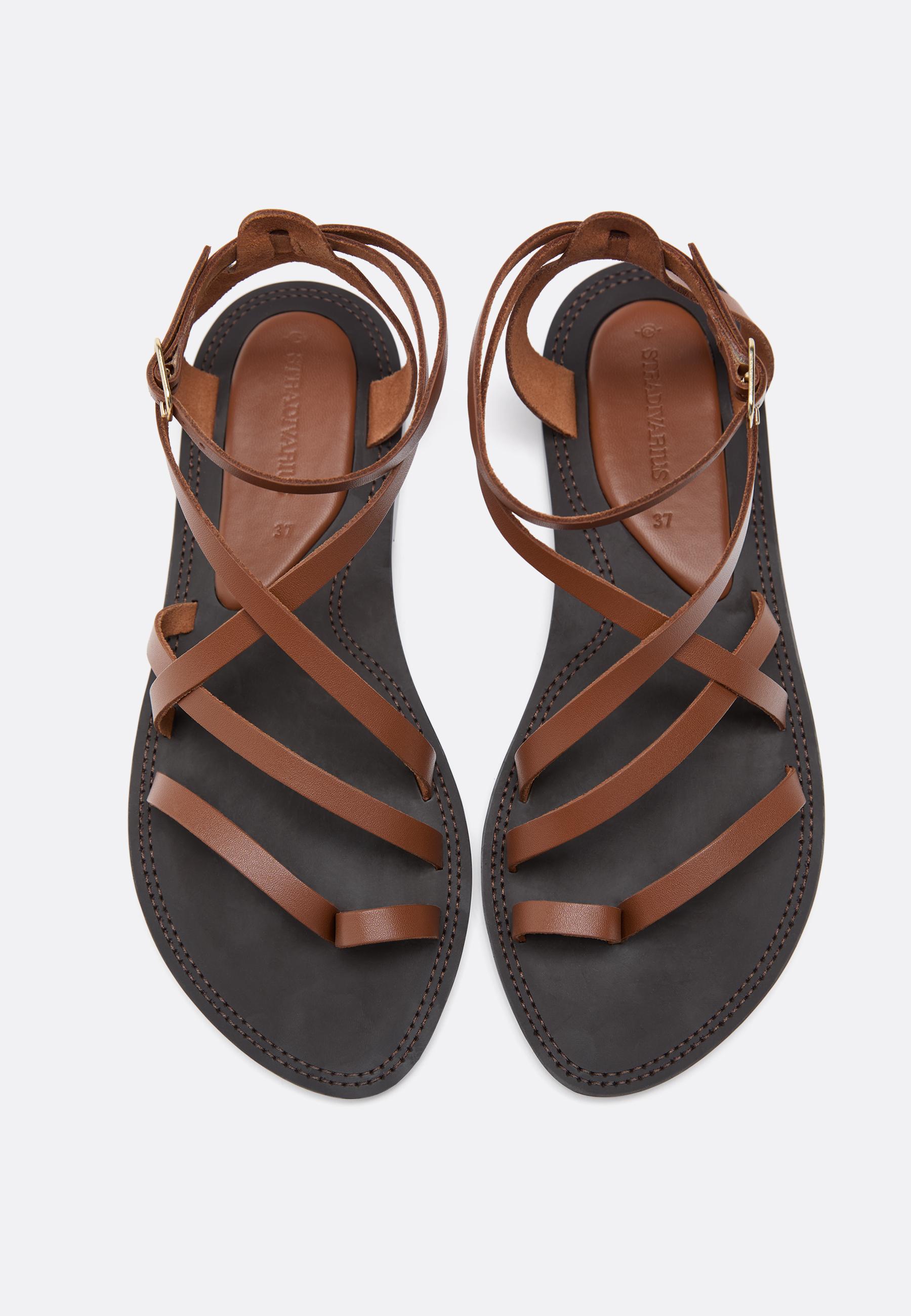 Flat leather tie-up sandals — BROWN