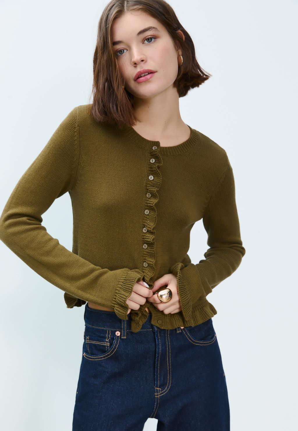 Chaqueta punto botones volantes