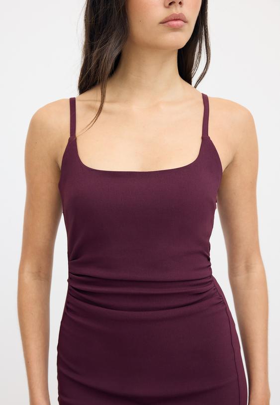 vestido midi bengalina escote cuadrado