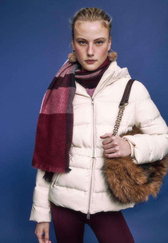 doudoune a capuche avec ceinture