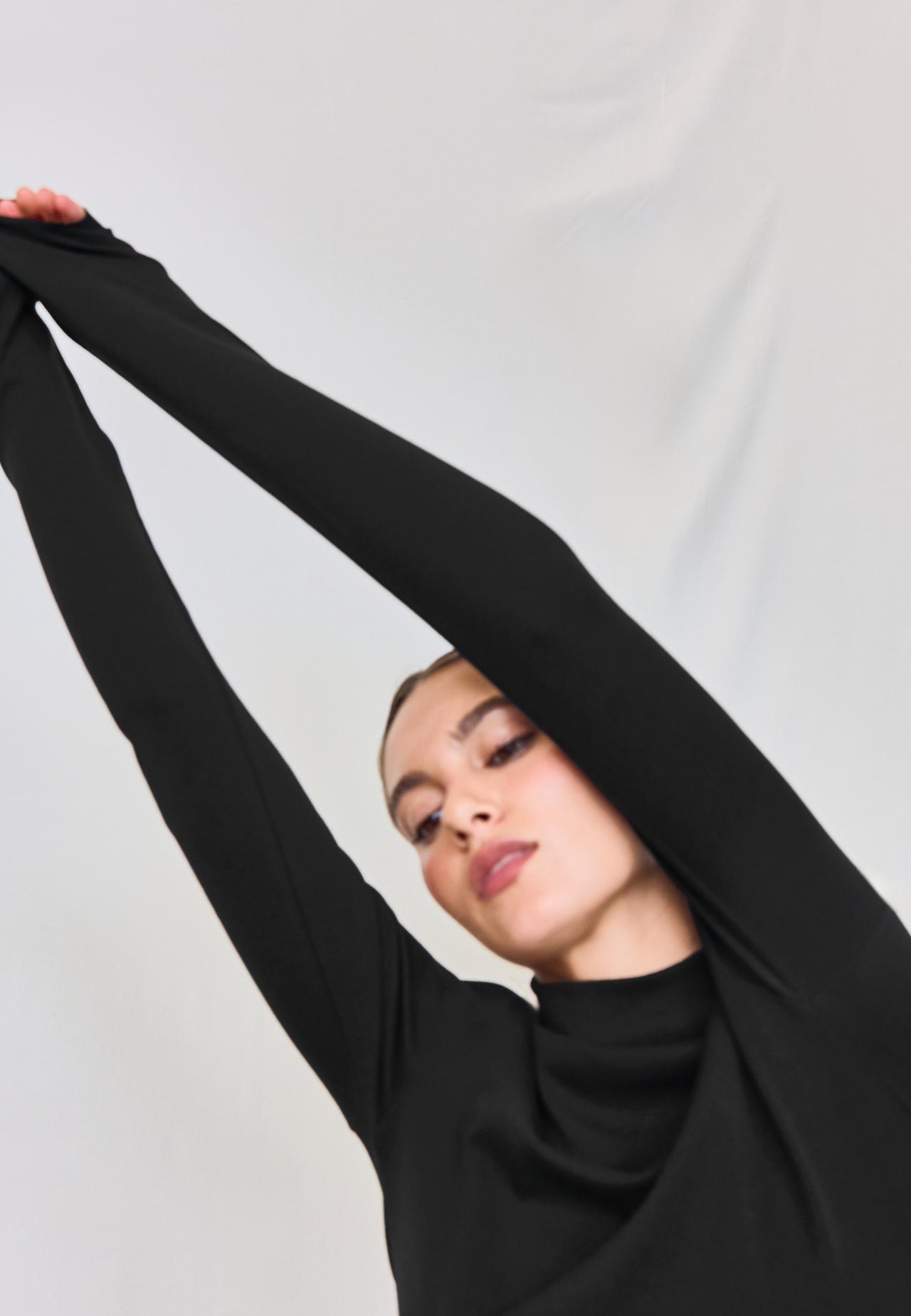 Basic funnel neck T-shirt — Black