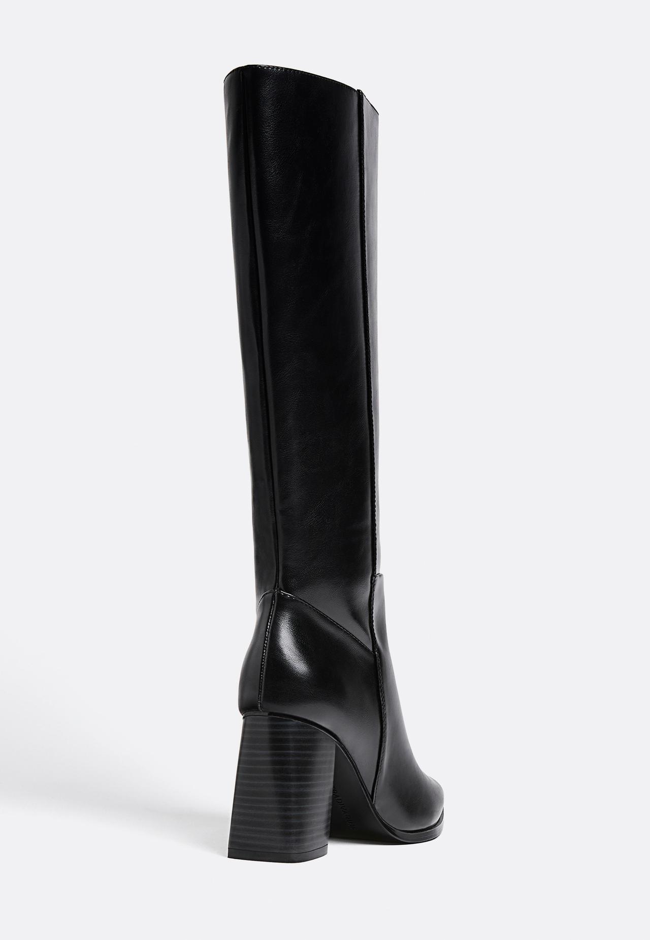 WIDE-LEG. High-heeled boots — BLACK 