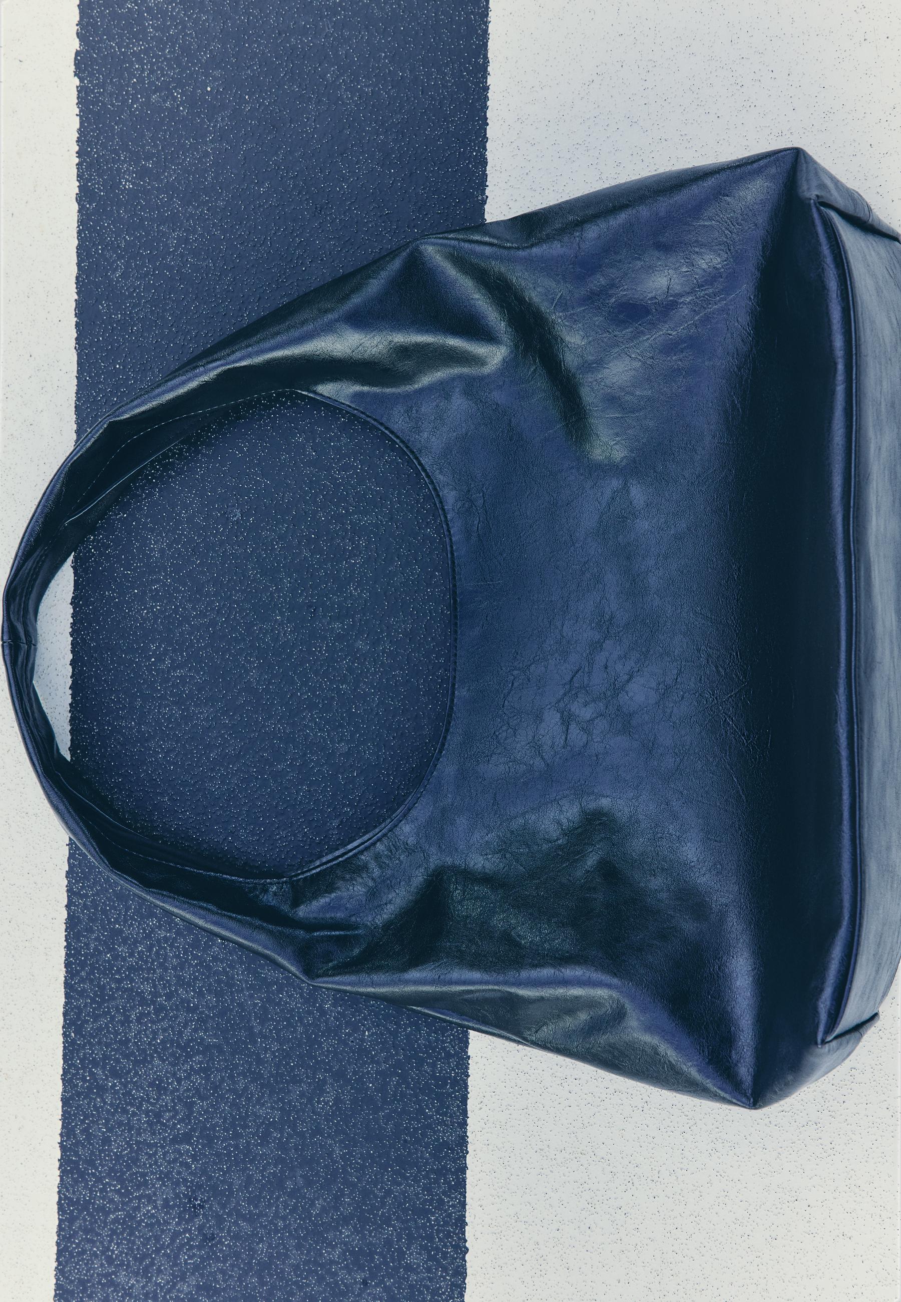 Soft leather effect shoulder bag — Black