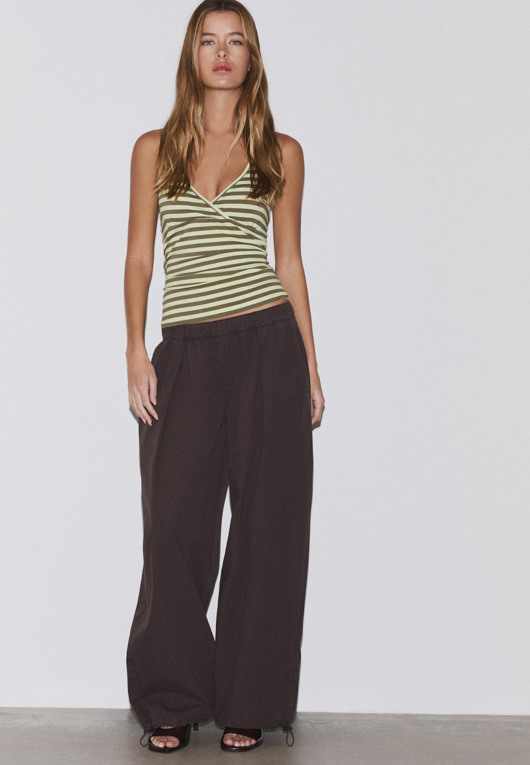 Fitted halter top — Khaki