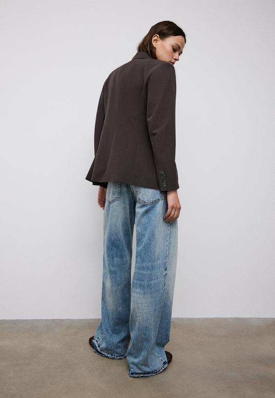 americana entallada boton