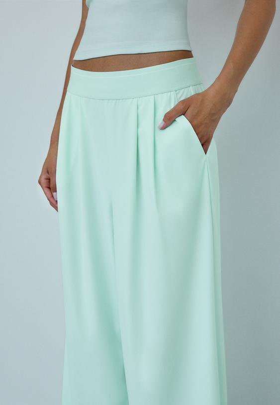 Stradivarius Pantaloni Jogger Palazzo Cu Talie Elastică Verde Pastel M