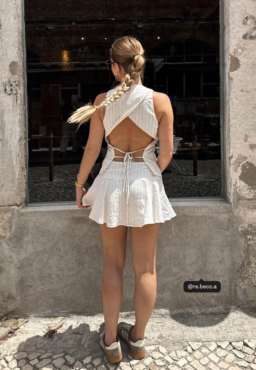 Gilet asimmetrico a righe con lino