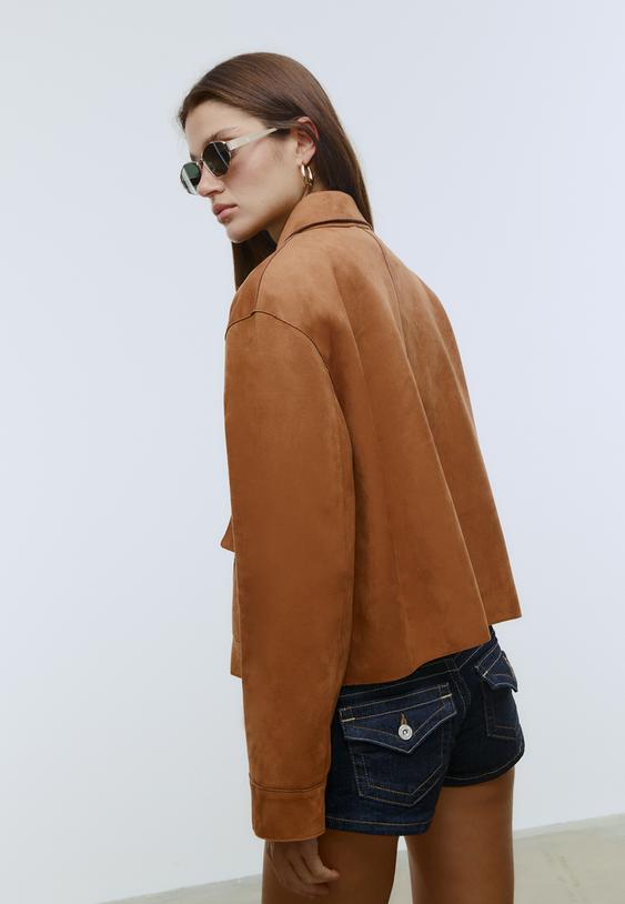 cazadora bolsillos efecto ante