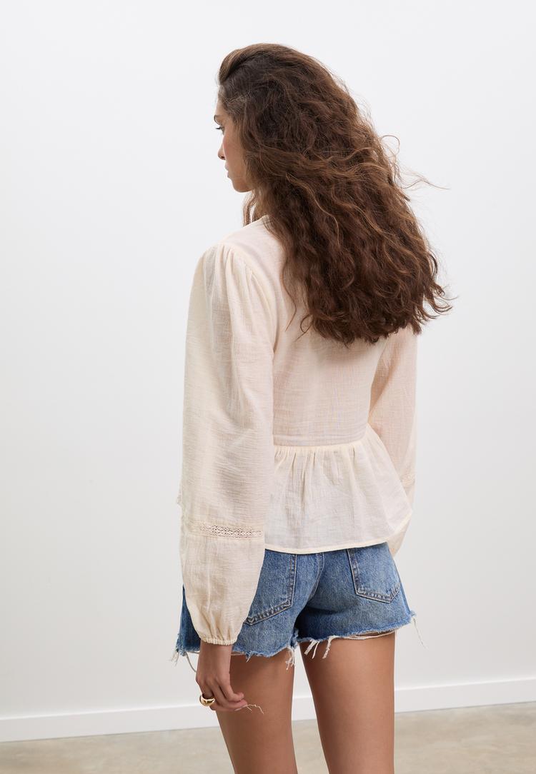 blusa nudo fluida bordada