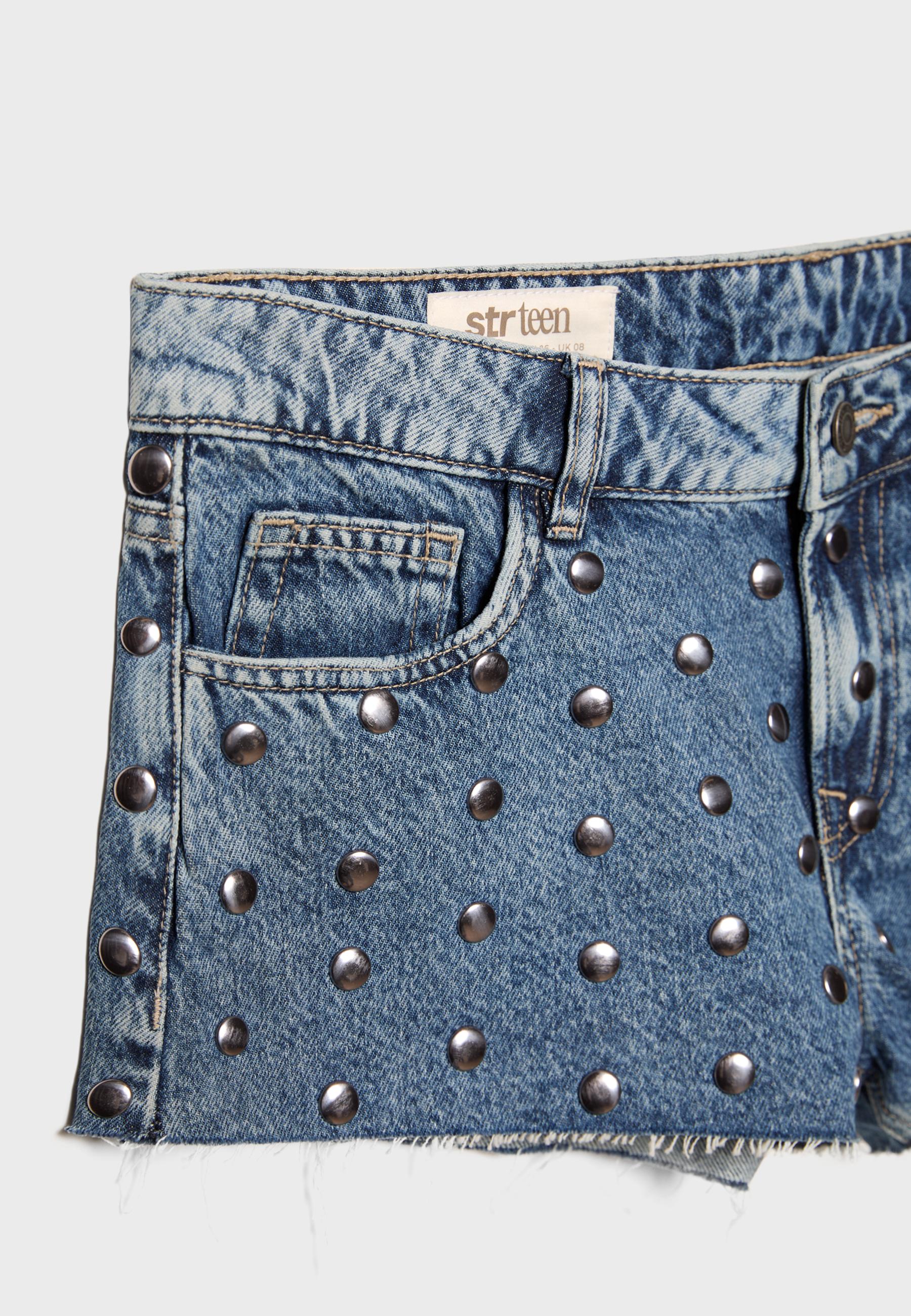 Denim shorts with studs — MEDIUM LIGHT BLUE DENIM
