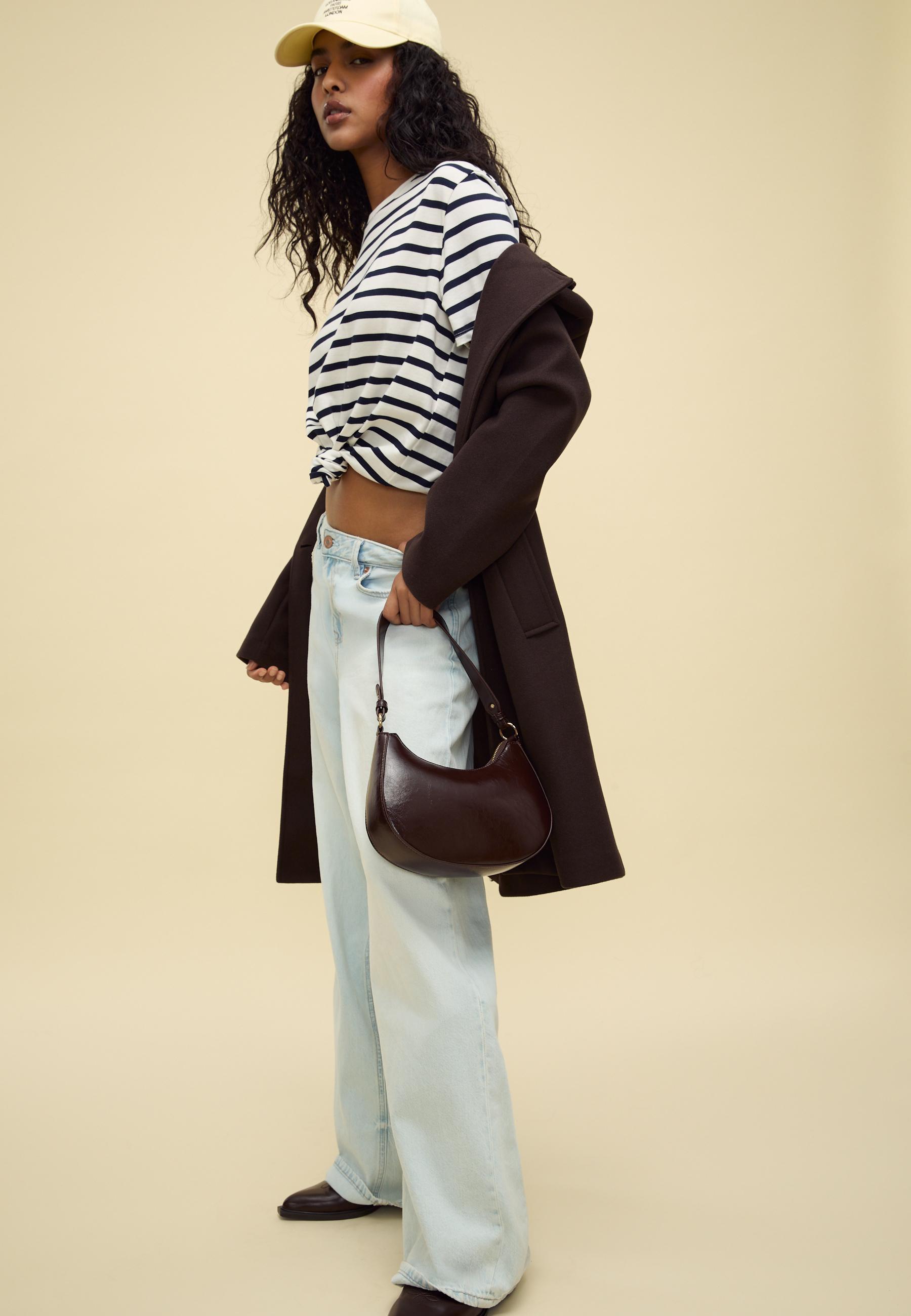Moon shoulder bag with chain — Brown