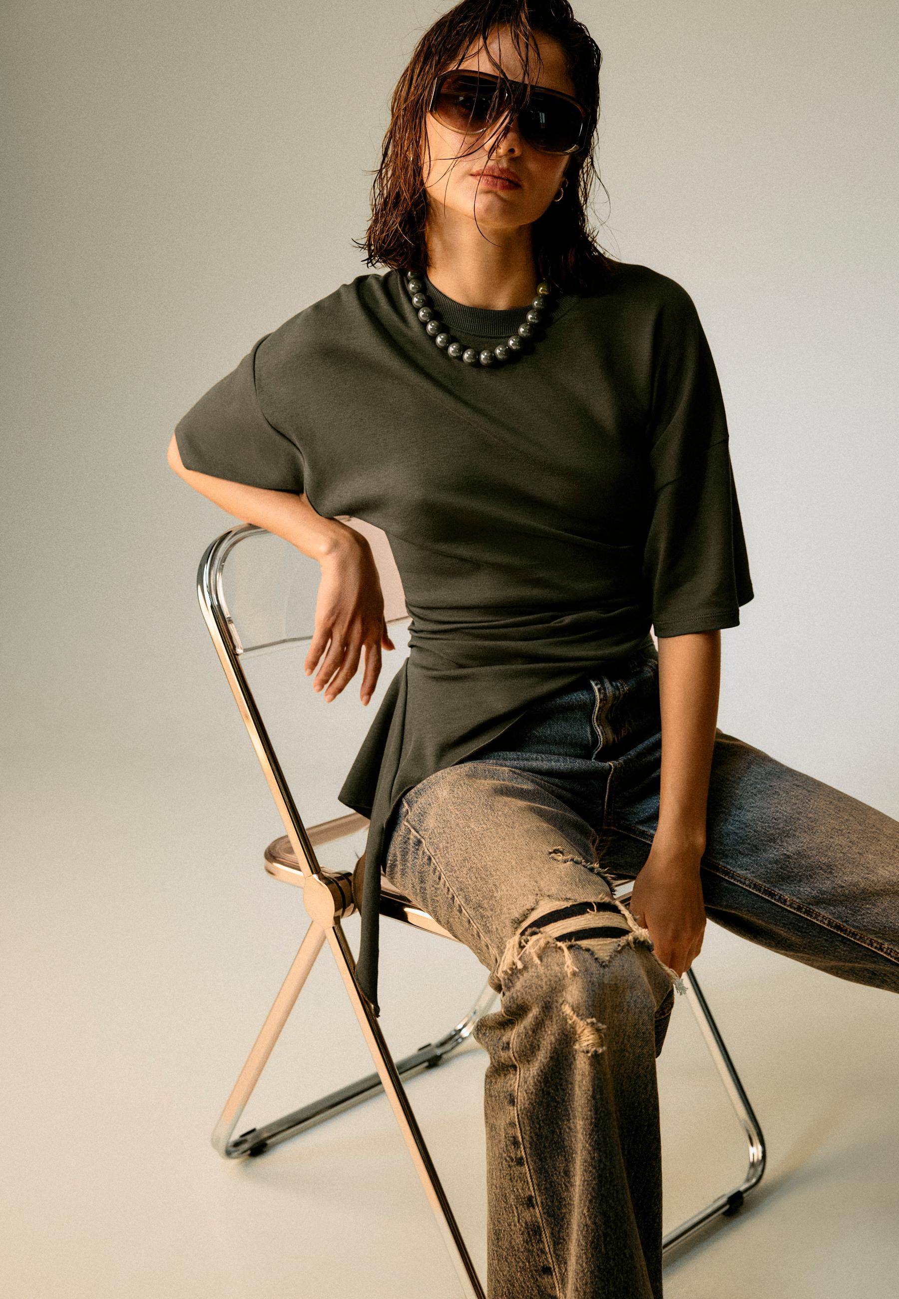 Asymmetric short sleeve T-shirt — Khaki