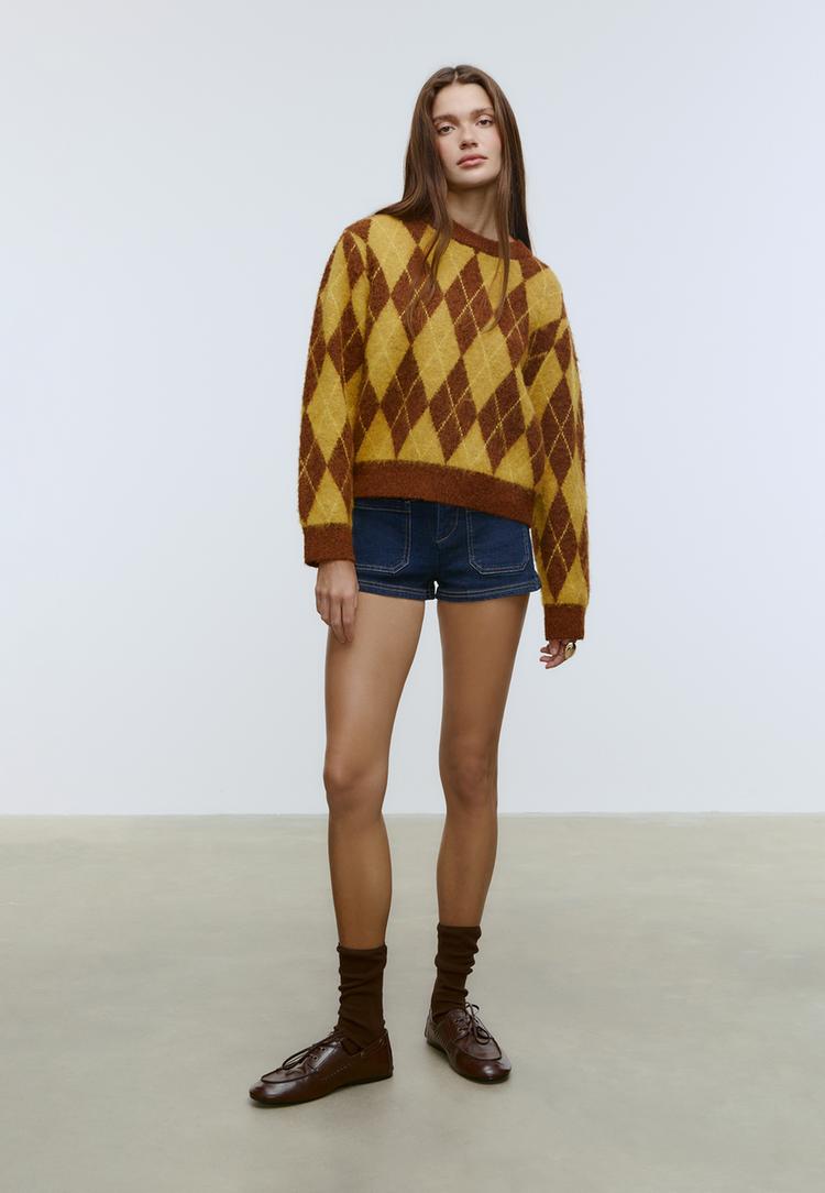 strickpullover-mit-rautenmuster