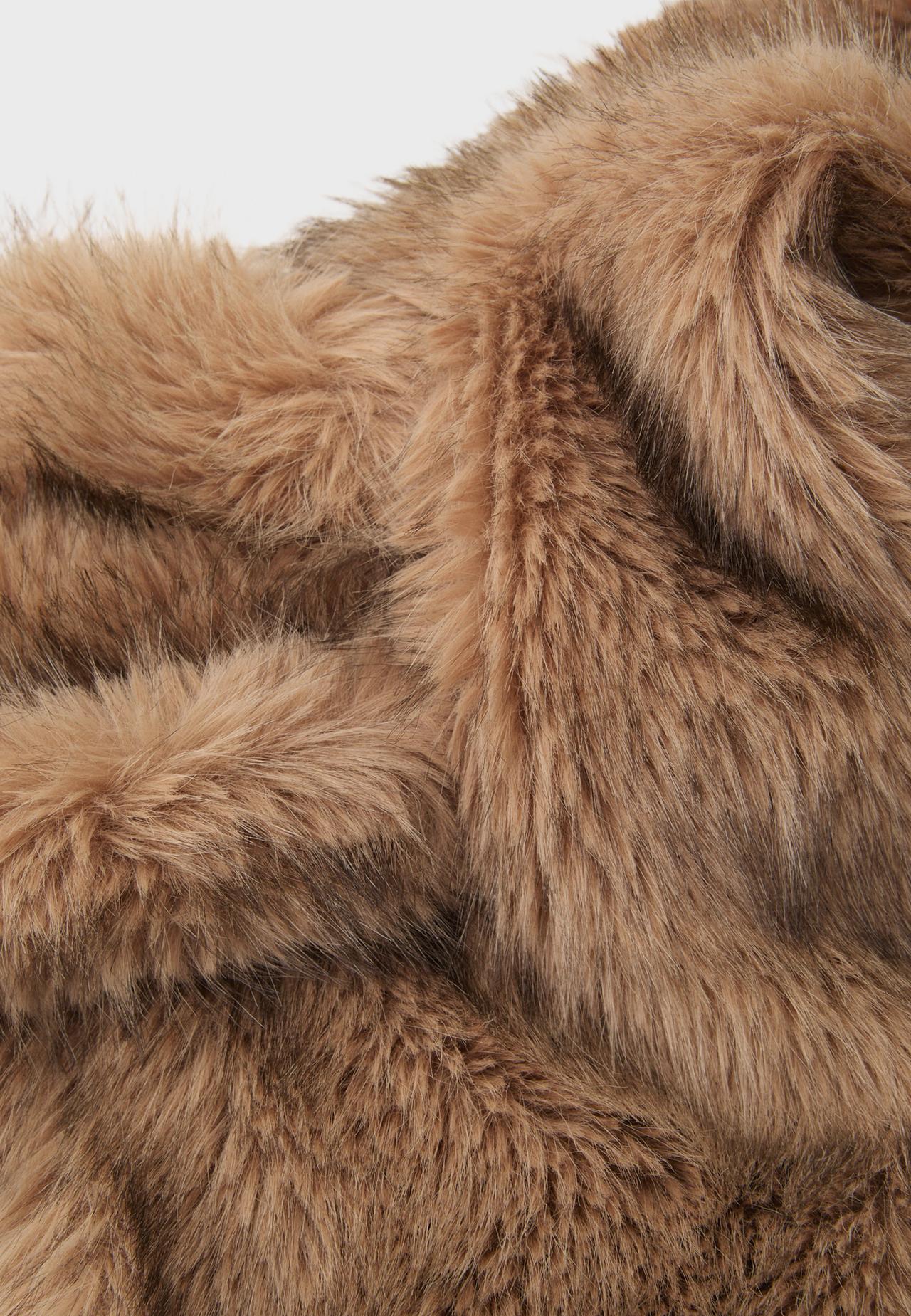 Faux fur scarf — Brown
