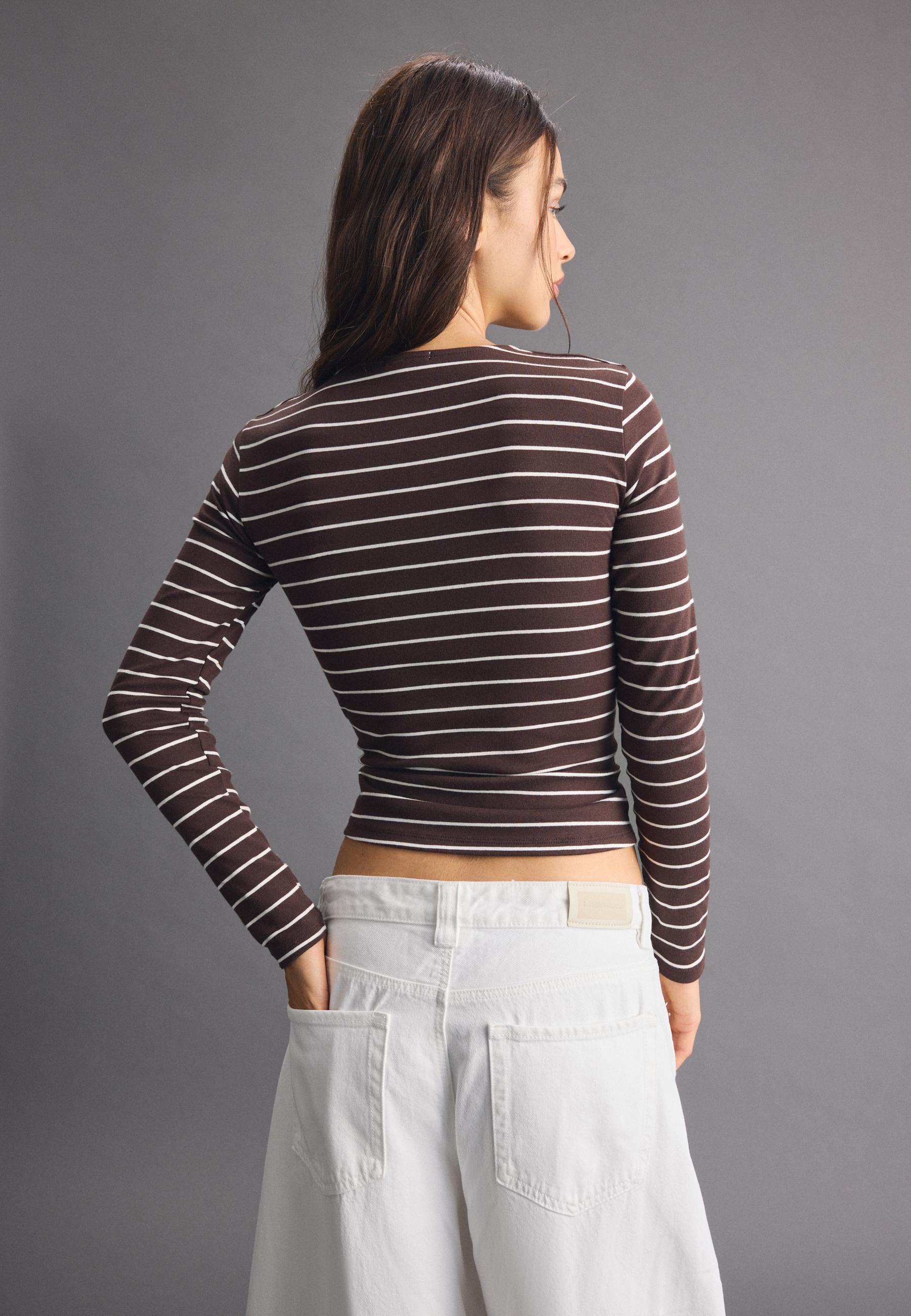 Basic long sleeve T-shirt — Brown