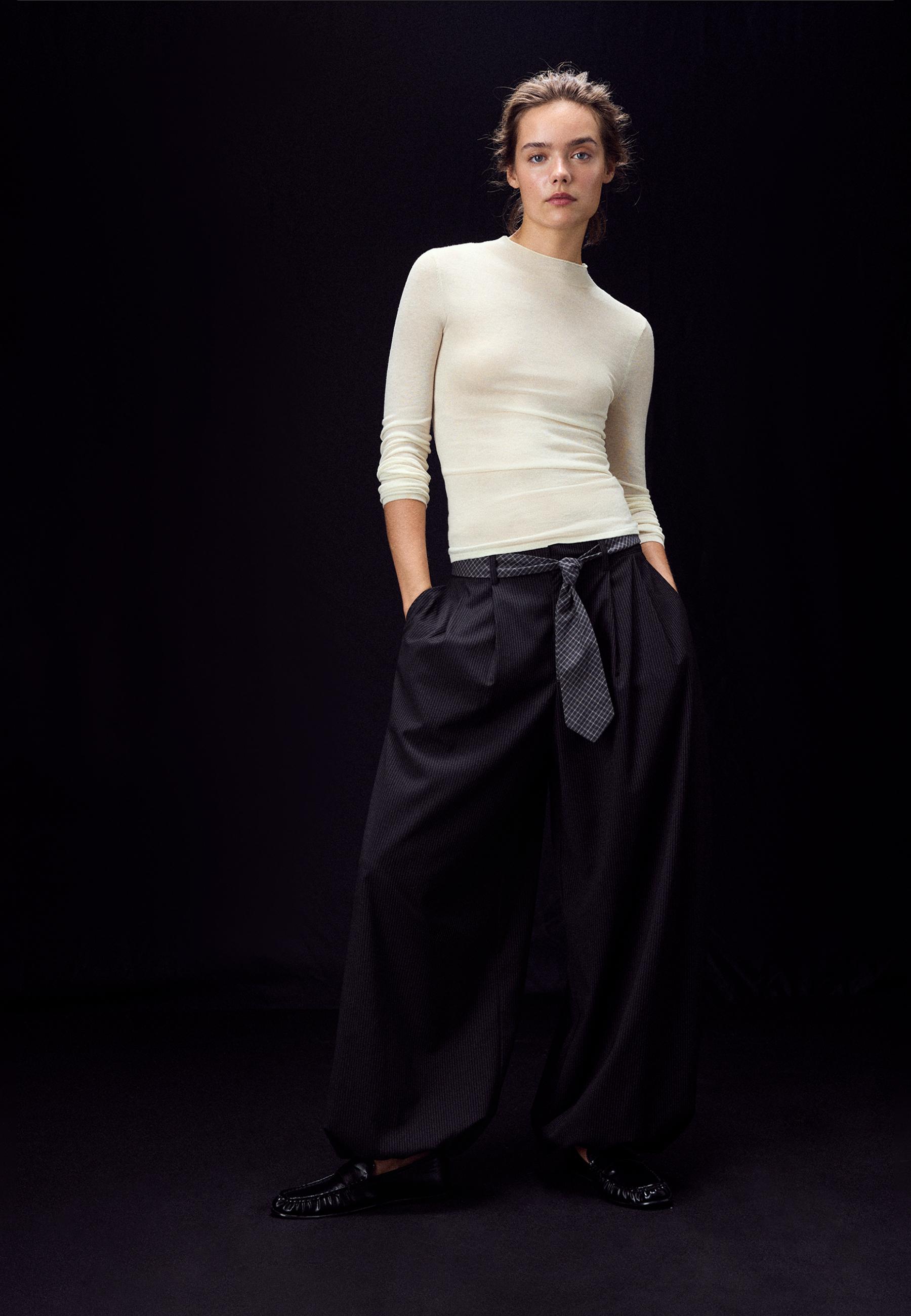 Stradivarius Basic yün ipek Perkins yaka kazak görsel 7