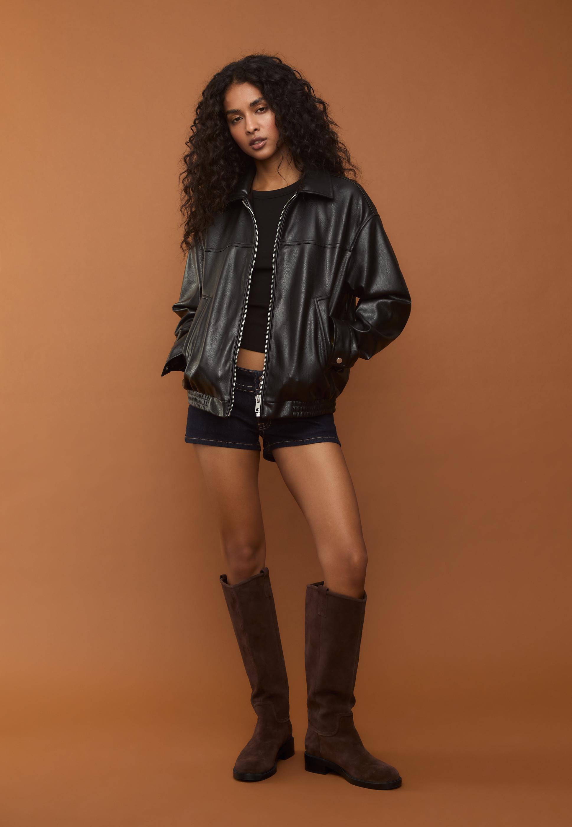Flat leather riding boot — BROWN