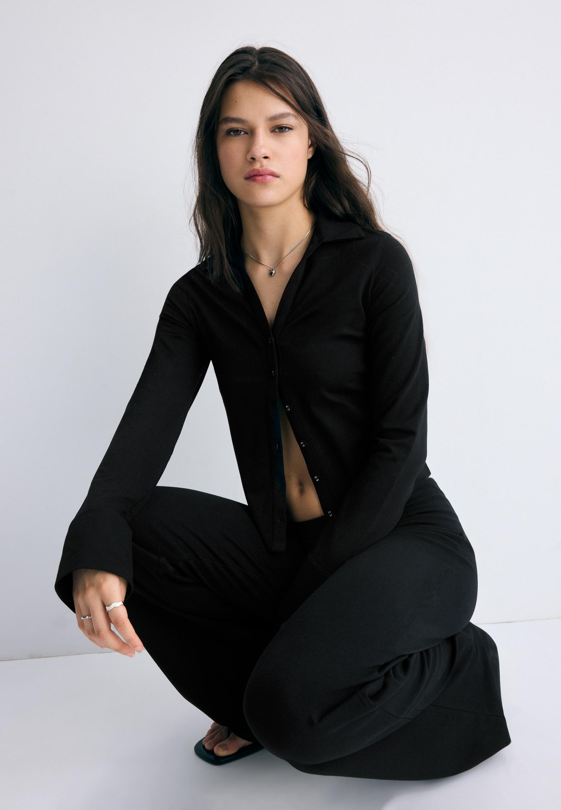 Knit shirt with buttons — Black